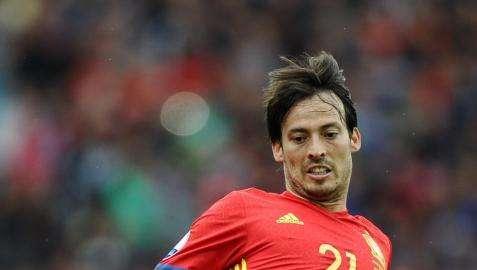 Desde China Manuel Pellegrini no se olvida de 'sus' chicos