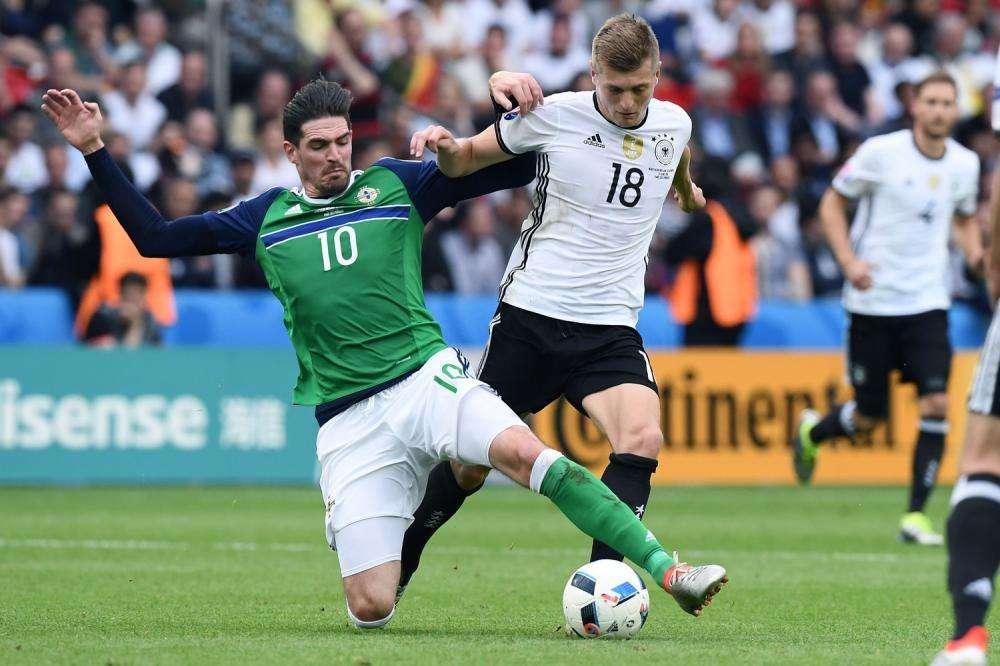 Toni Kroos es duda con para enfrentarse a Inglaterra el próximo viernes