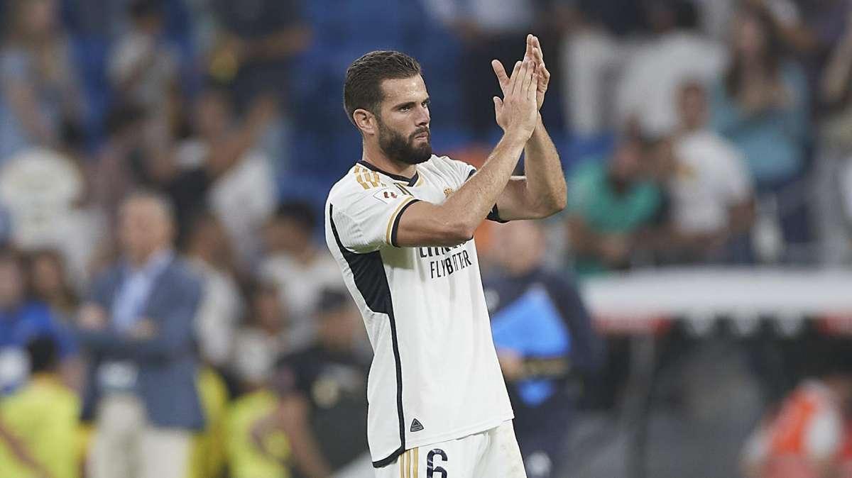 ROJA PARA EL REAL MADRID I Nacho Fernández acaba expulsado en el descuento