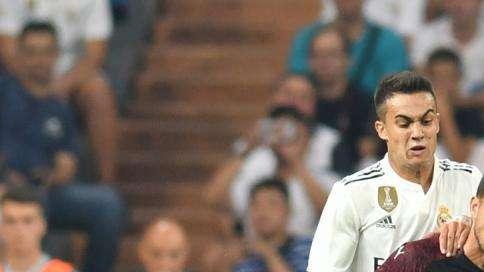 Real Madrid, Reguilón se aleja del Sevilla según Estadio Deportivo