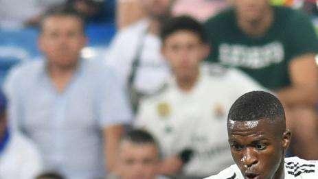 Valdano: "La marcha de Cristiano es algo crítico para el Madrid. Vinicius..."