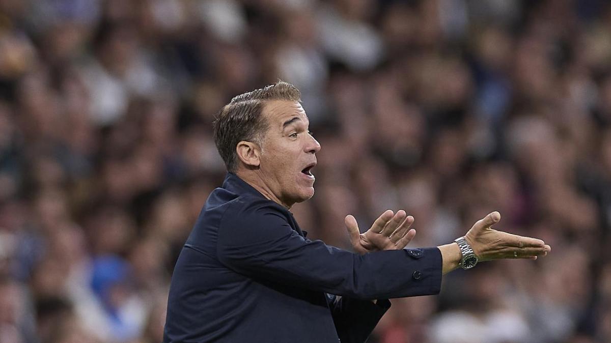 Vargas, la principal sorpresa: la alineación del Sevilla
