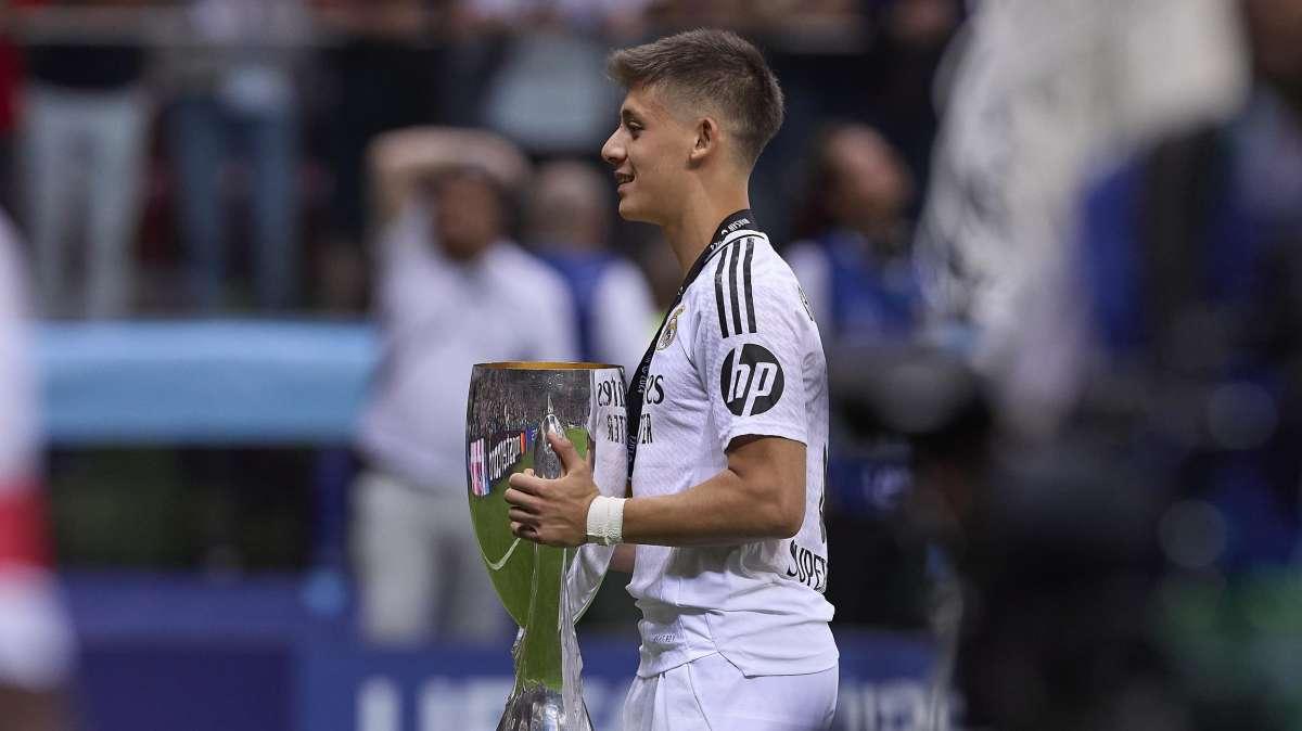 La sorprendente decisión de Ancelotti con Arda Güler y el resto de suplentes