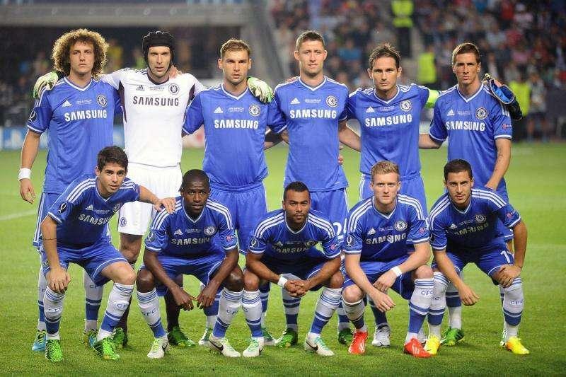 El Chelsea aprieta por un lateral de LaLiga: Madrid y Barça se pelearon por él