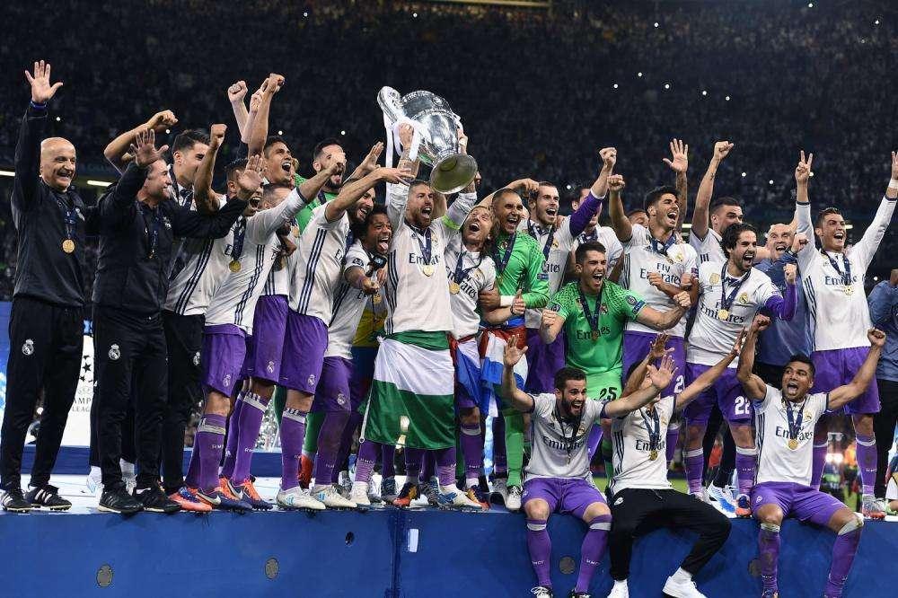 La plantilla del Real Madrid golea a la del Liverpool en Champions: 46-1