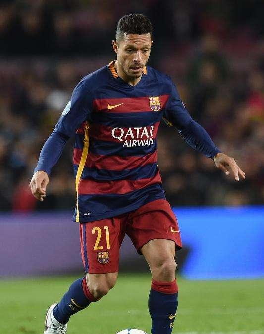 Sport: Adriano solo se irá traspasado