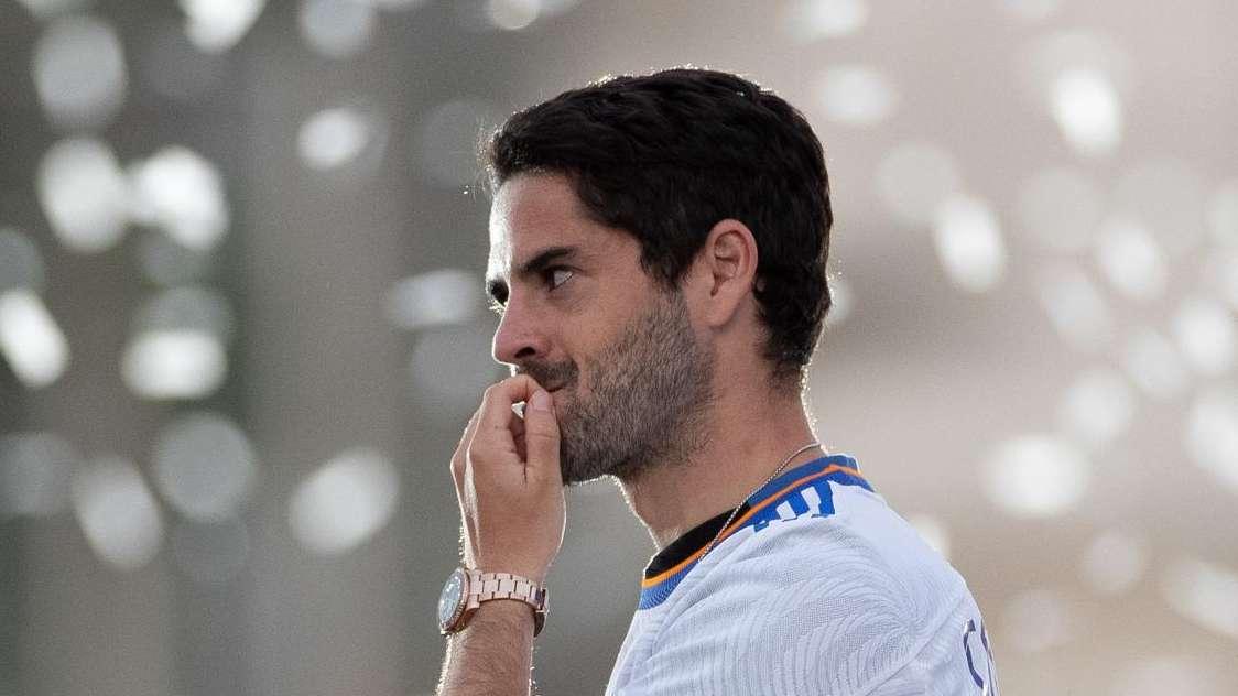 Desvelan los dos favoritos para fichar a Isco: un club de Italia y otro de Inglaterra