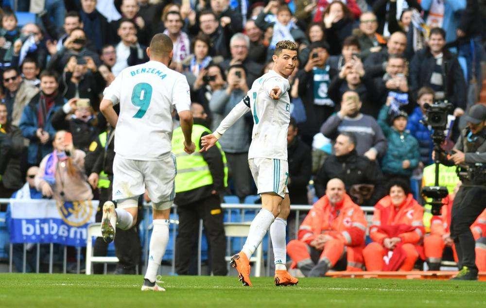 Bustos sobre Benzema: "Jugó muy bien y a la vez estuvo horrible. Olvido que aún es delantero"
