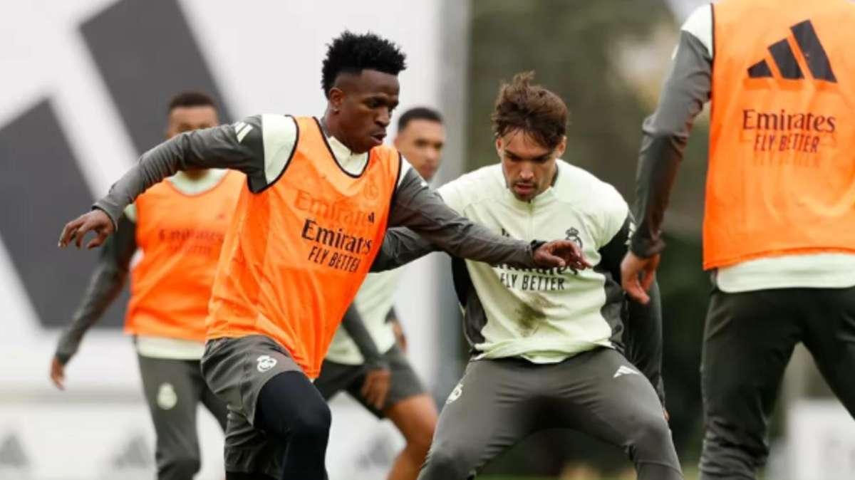 Asencio se moja con los pitos a Vinicius: "El único consejo que le doy es..."