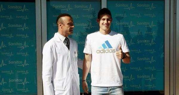 James Rodríguez pasa el reconocimiento médico con el Madrid