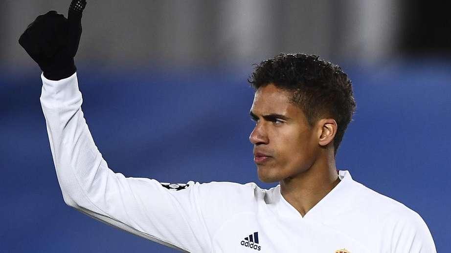 Fichajes Real Madrid | El Chelsea y el Manchester City se meten la puja por Varane