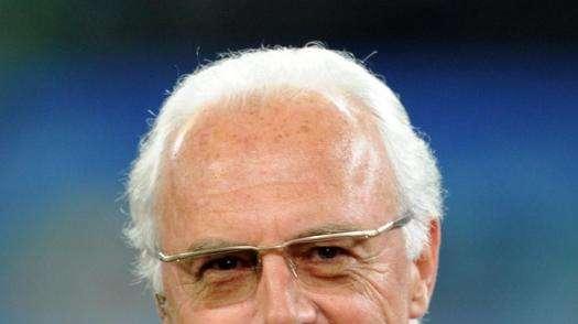 Beckenbauer: "Los ingleses no han conseguido fichar a Cristiano"