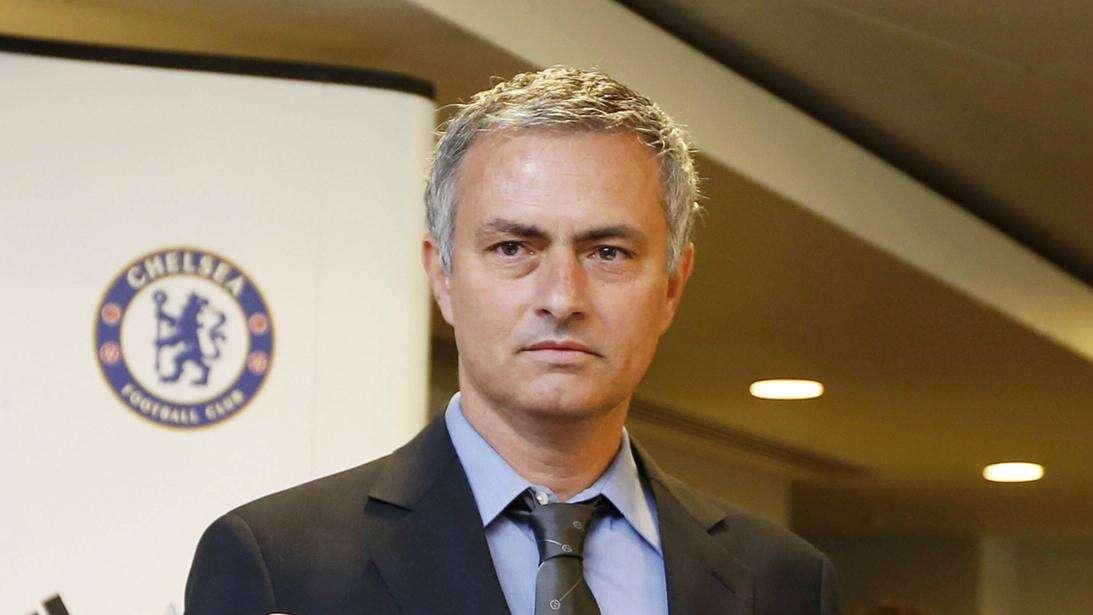 Mourinho: "El Chelsea tiene dos de los mejores tres porteros del mundo"