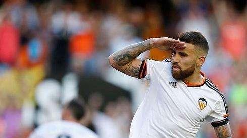 MARCA: Otamendi sigue siendo la opción número uno si se va Ramos
