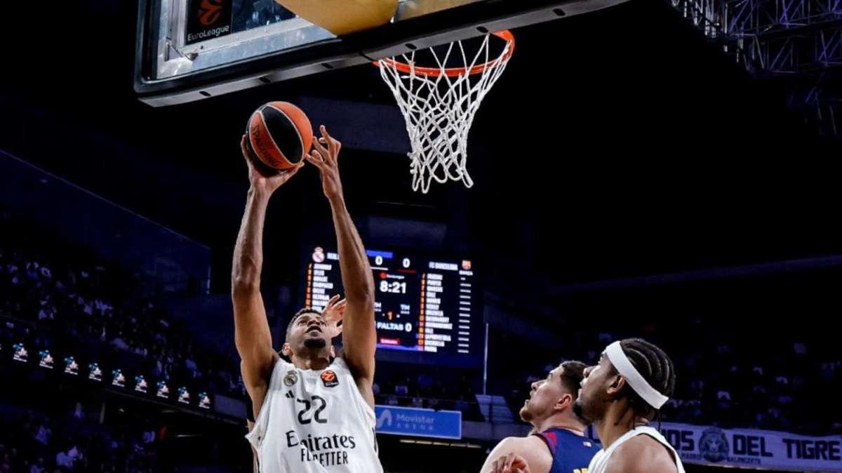 El Real Madrid de baloncesto se enfrenta al Básquet Girona