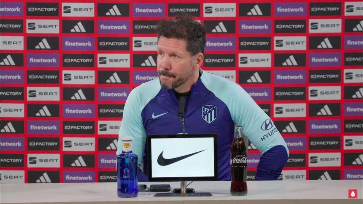 Simeone: "Me gustaría juntarme con Ancelotti y aprender de él"