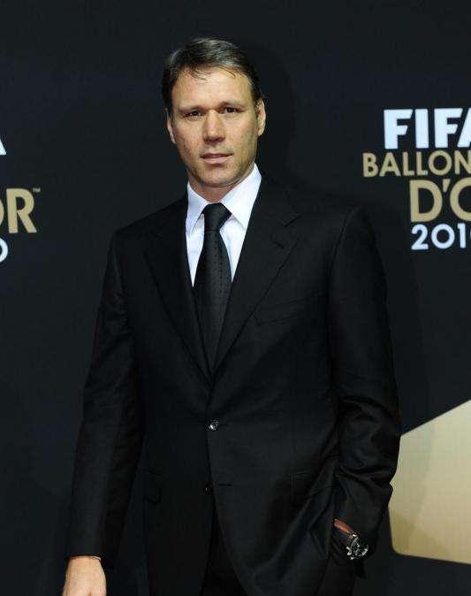 Gourcuff: "La propuesta de Van Basten es una m*** inconmensurable"