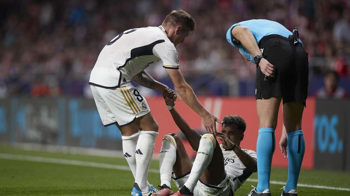 Ancelotti sume a los suyos en un mar de dudas: la crónica del Atlético - Real Madrid