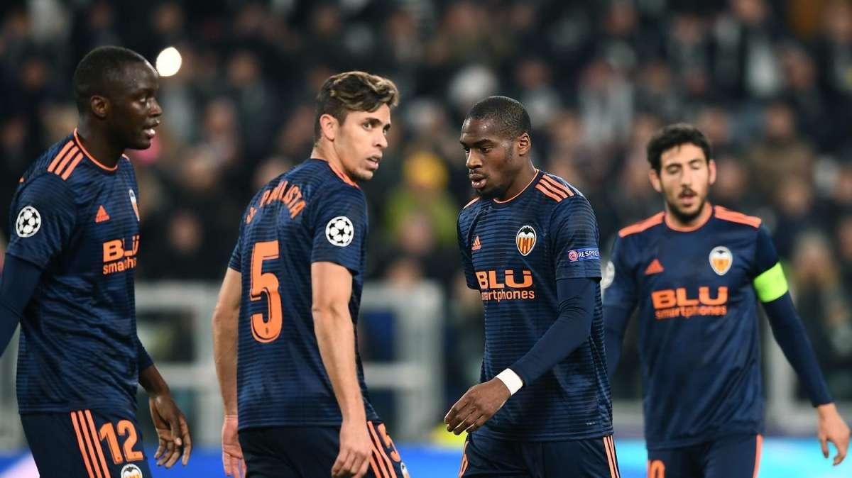 Fichajes Real Madrid, el Valencia se fija en un central madridista: los detalles 