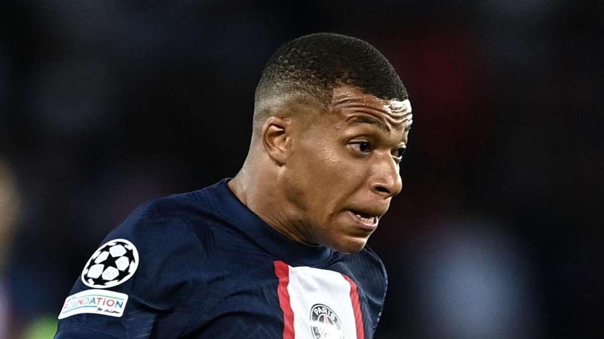 Mbappé, más cerca: el PSG negocia por un delantero de 150 millones