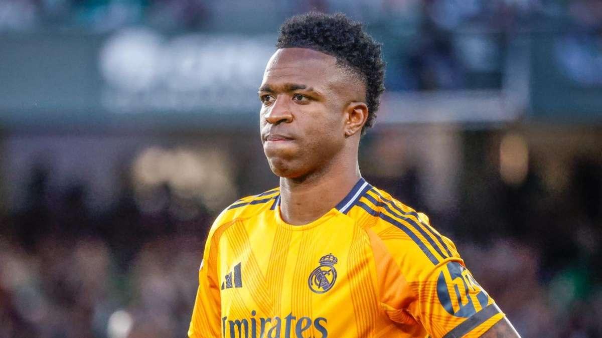 Vinicius tensa la situación con el Real Madrid: su renovación, en el aire