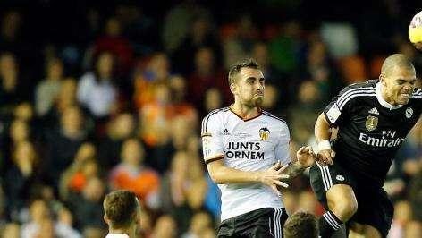 AS: El Madrid 'toca' a Gayá