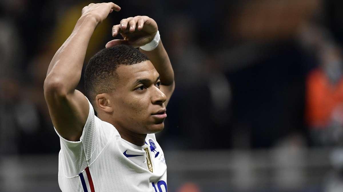 Mbappé y Sergio Ramos han sido recibidos con aplausos en pleno centro de Madrid
