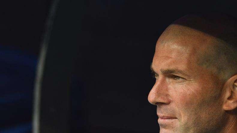 34 millones de euros separan a Zidane del banquillo del Manchester United
