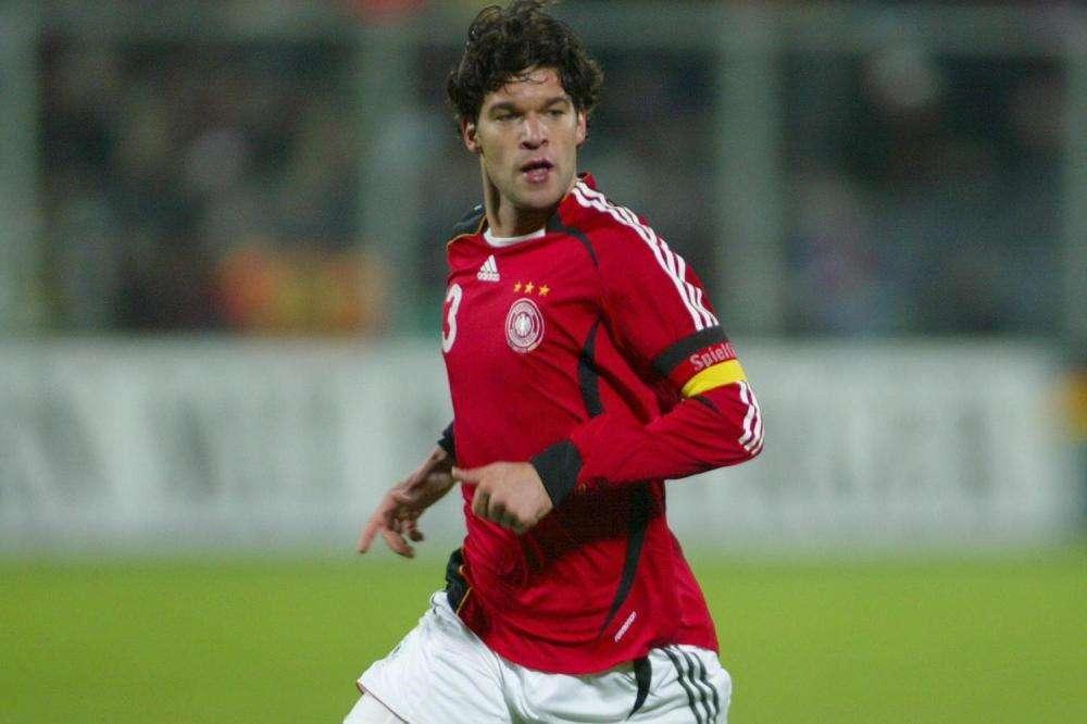 Ballack habla de lo positivo que sería la llegada de Mourinho al banquillo del Bayern