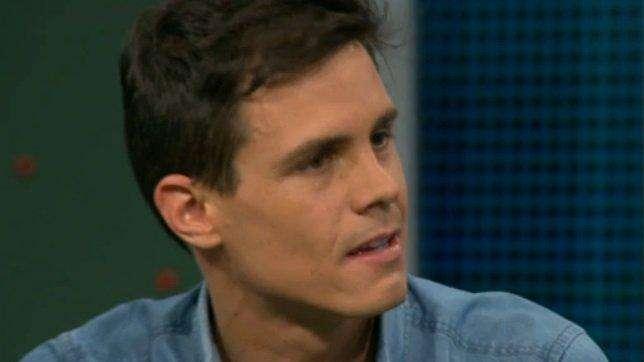 El enganchón de Edu Aguirre con un aficionado de Real Madrid que ha incendiado las redes