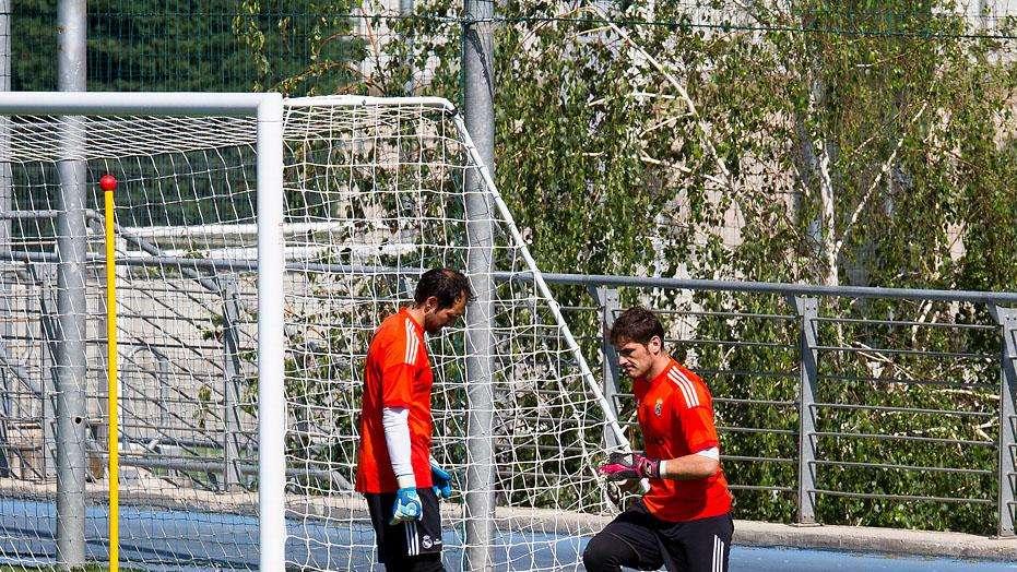 Javier Alba: "El Real Madrid ha tomado la decisión de renovar la portería"