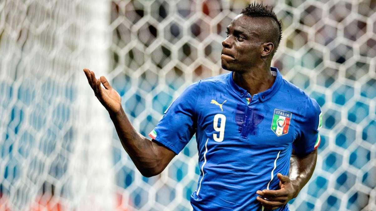 El Arsenal se fija en Balotelli tras el 'no' de Carlos Vela