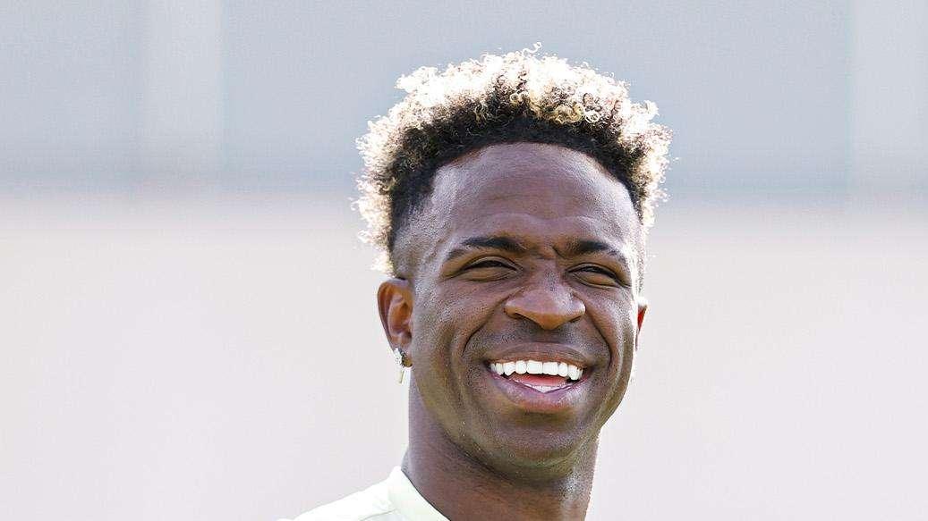 Vinicius podría salir del Real Madrid esta semana, según OkDiario