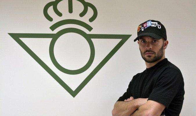 Durmisi: "Jugar en el Real Madrid es todo un sueño. Quizá algun día lo cumpla"