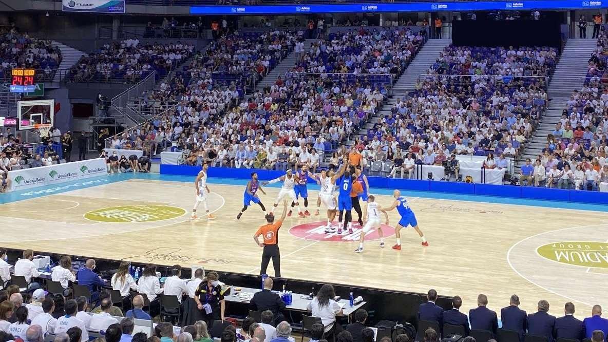 Agenda del día: clásico de baloncesto y partido del femenino