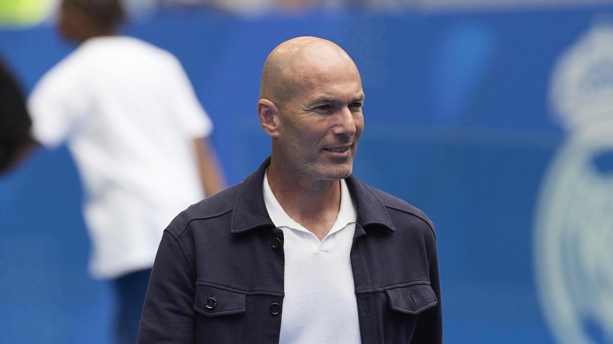 Ya es oficial: Zidane regresa a los banquillos y coge las riendas de Francia