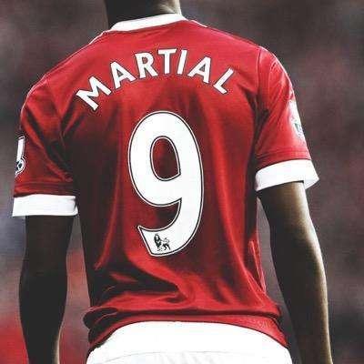 Martial: "Espero permanecer en el United muchos años más"