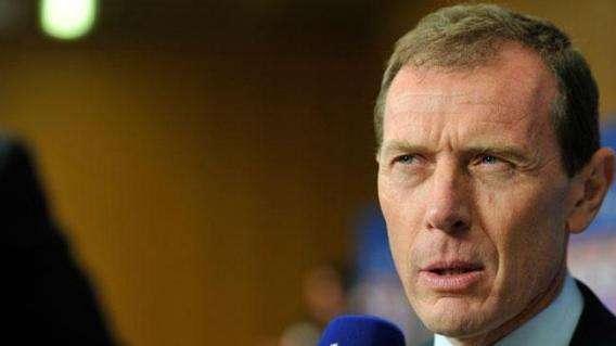 Butragueño: "Tenía que estudiar para hacer otras cosas, aunque siempre supe que quería volver al Madrid"
