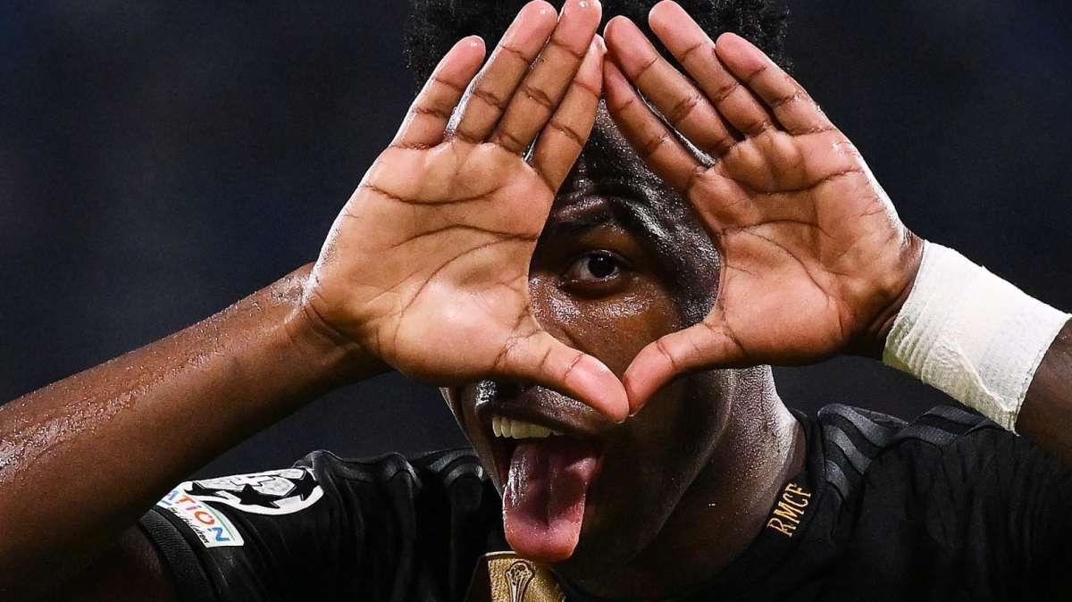 Vinicius comparte en sus redes sociales el último regalazo de Cristiano Ronaldo