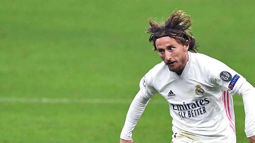 Real Madrid | Luka Modric se ve de blanco más allá de 2022