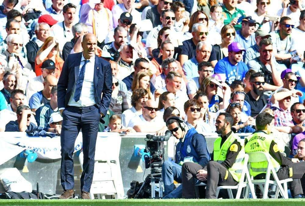 Iñaki Cano: "Ahora es cuando Zinedine Zidane tiene que demostrar como entrenador"