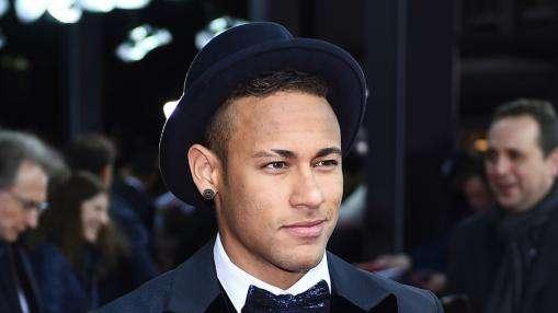 Jugones: Neymar guarda silencio sobre su futuro