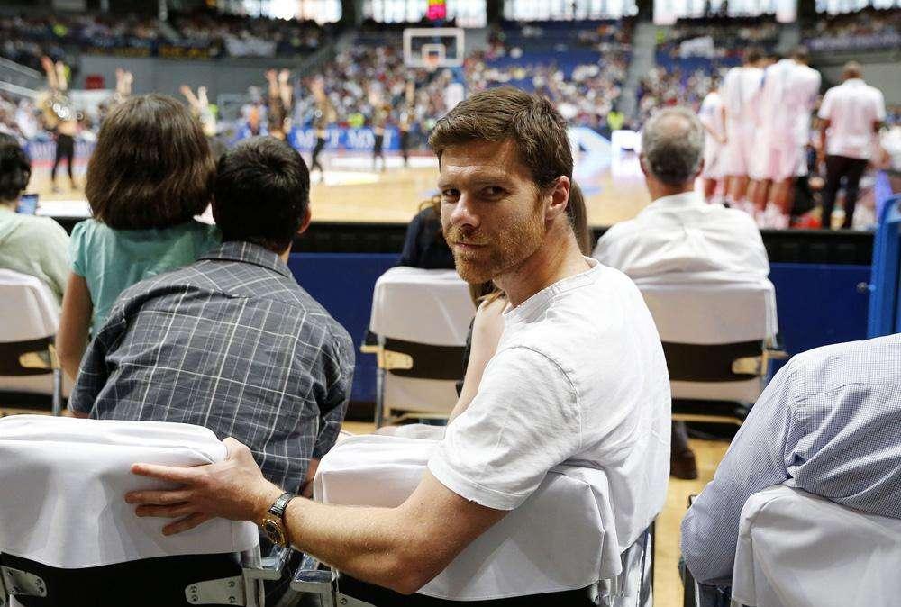 Iñaki Cano, en El Chiringuito: "Que se vaya Xabi Alonso es malo para el Madrid, pero bueno para el vestuario"