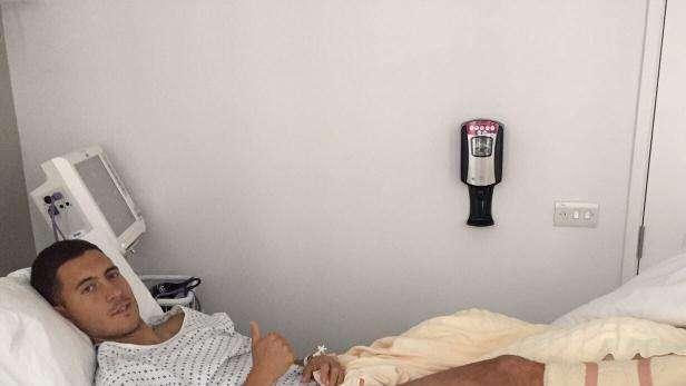 FOTO - Hazard es operado del tobillo correctamente