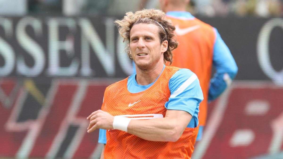 Forlán: "Luis Suárez tiene el nivel suficiente para jugar en el Real Madrid"