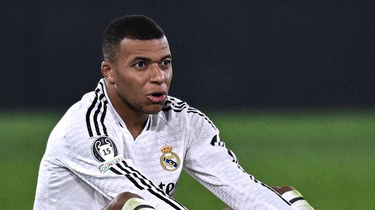 Mbappé será suplente contra el FC Barcelona; vuelve el 4-4-2 al Real Madrid