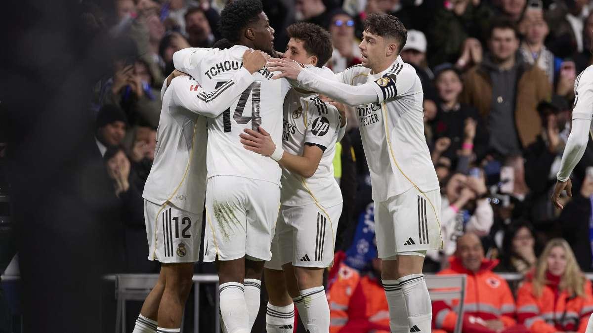 El Real Madrid encuentra a sus centrales titulares en Champions