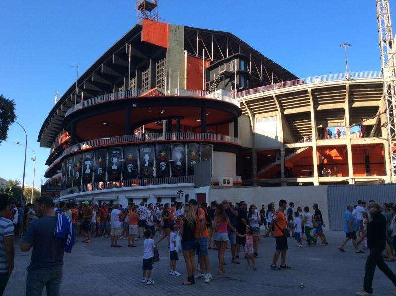 Real Madrid, el Valencia se une a la lucha por un posible objetivo blanco