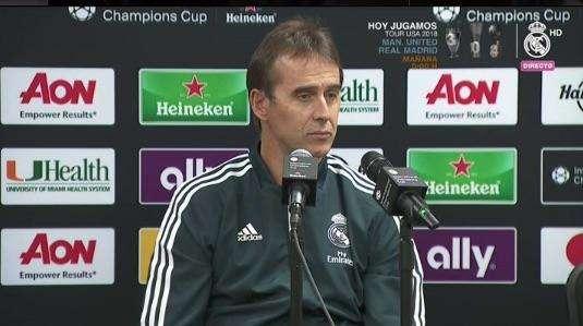 Lopetegui sobre los fichajes: "Si no viene o no se va ningún jugador seré un entrenador feliz"