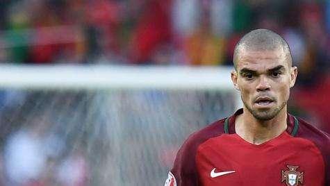 El Besiktas de Pepe no se presenta a jugar las 'semis' de Copa, pierde y será sancionado